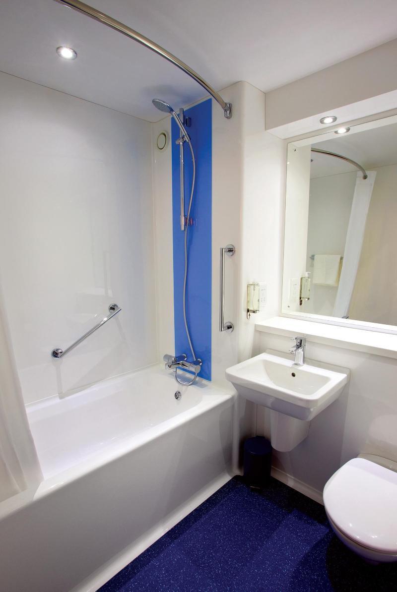 Travelodge Ipswich Stowmarket Haughley Buitenkant foto