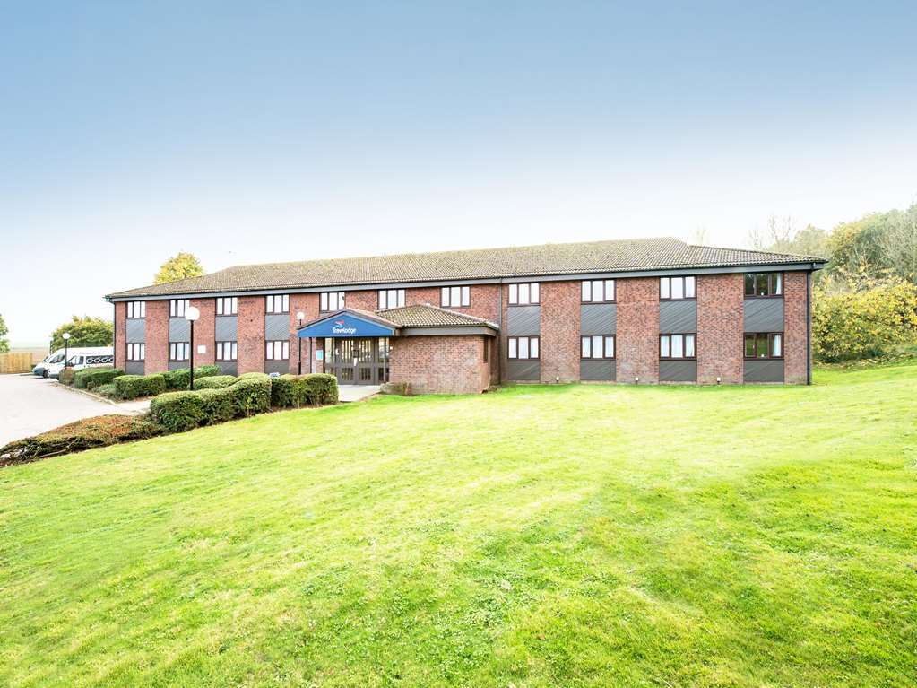 Travelodge Ipswich Stowmarket Haughley Buitenkant foto